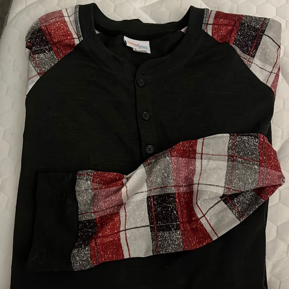 Lularoe mark dark grey body with plaid red, light grey and dark grey plaid